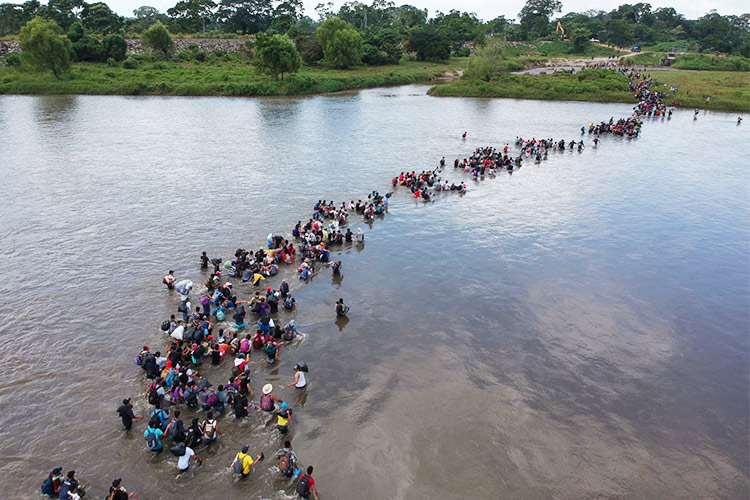 US to Accept Some Non-Mexican Migrants in Mexico as Refugees