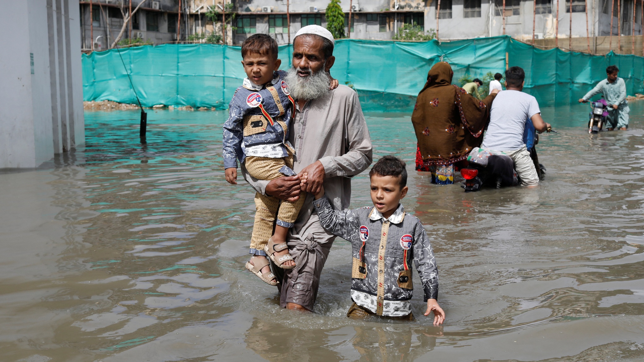 Heavy Rains in Pakistan Leave 57+ Dead, Hundreds Homeless