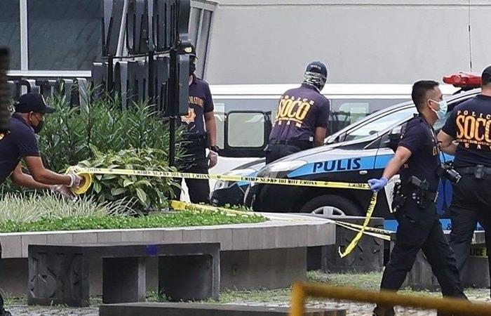 Gunman Attacks School Graduation In Philippines Killing Mayor & Two Others