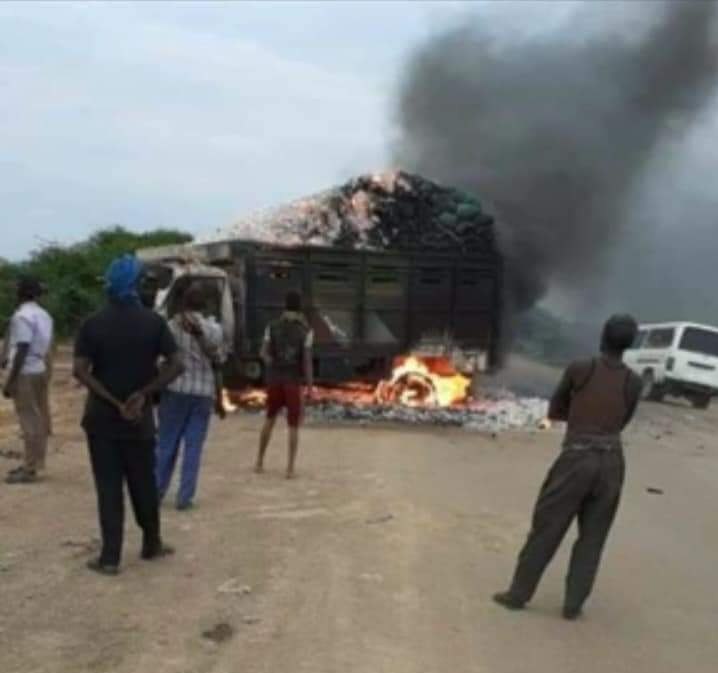 Terrorists attack convoy of food aid, kill 19 civilians in Somalia