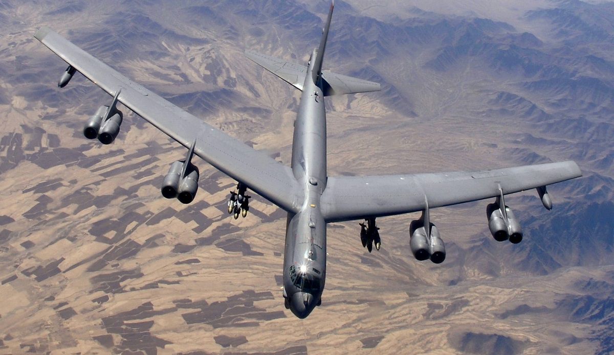 US to permanently deploy nuclear-capable B-52 bombers to Australia. Will build infrastructure to support them amid tensions with China