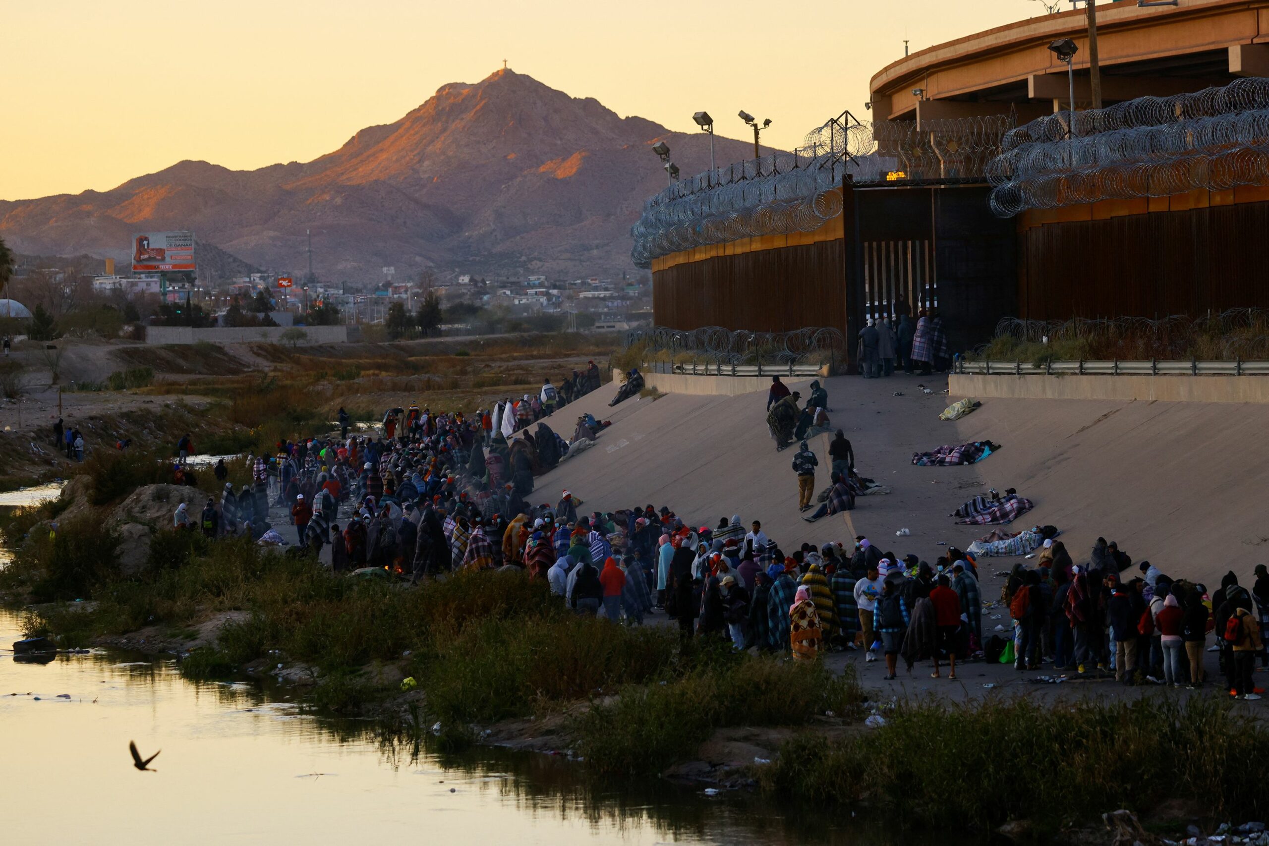 Federal Appeals Court Blocks Texas Immigration Law