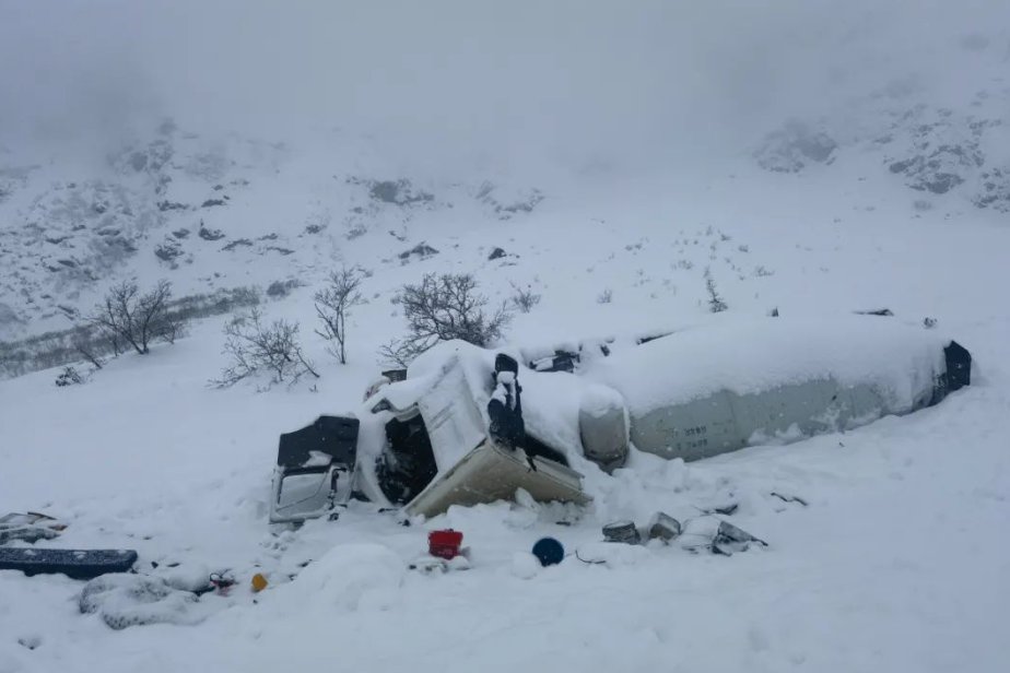 Death toll from avalanche in Tibet climbs to 28