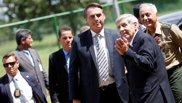 Former Brazilian President Bolsonaro seeks US tourist visa amid investigation by Brazilian authorities