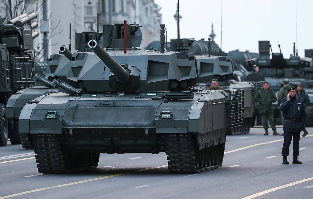 Russia deploys new generation tanks to Ukraine