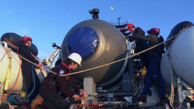 US Coast Guard Leads Urgent Search for Titanic-Viewing Submarine