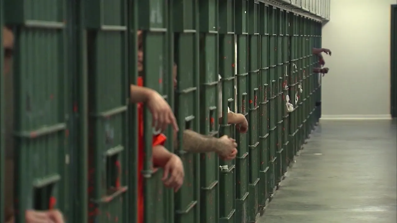 Federal Judge Says Lack of Air Conditioning for Texas Inmates in Summer Is Likely “Unconstitutional,” Declines to Order State to Install AC During Preliminary Injunction