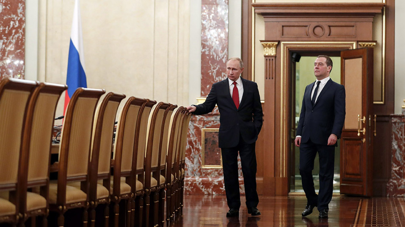 Top Russian Official Warns of Nuclear Weapon use if Ukrainian Counteroffensive Succeeds
