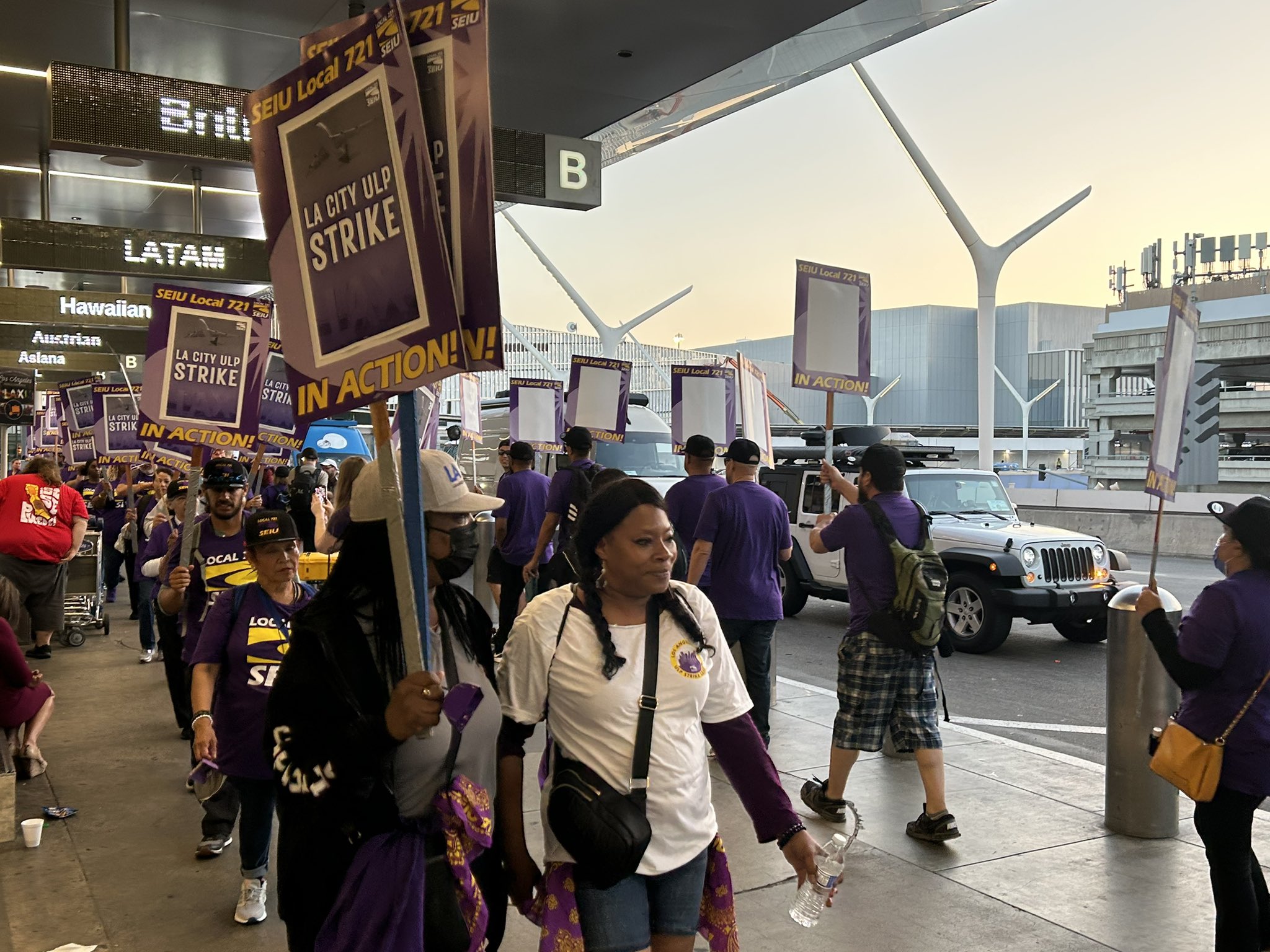 Thousands of Los Angeles City Workers Stage 24-Hour Walkout Alleging Unfair Labor Practices