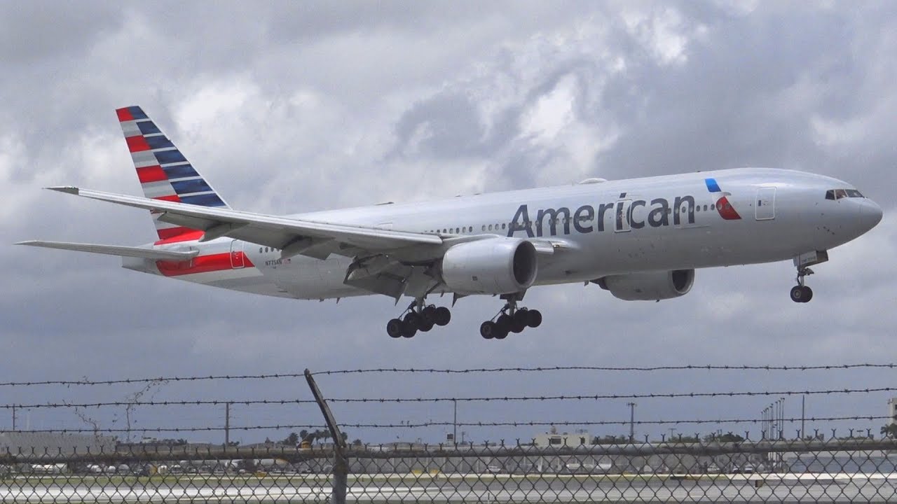 American Airlines Pilots Secure Historic Pay Increase Amid Industry Shortages