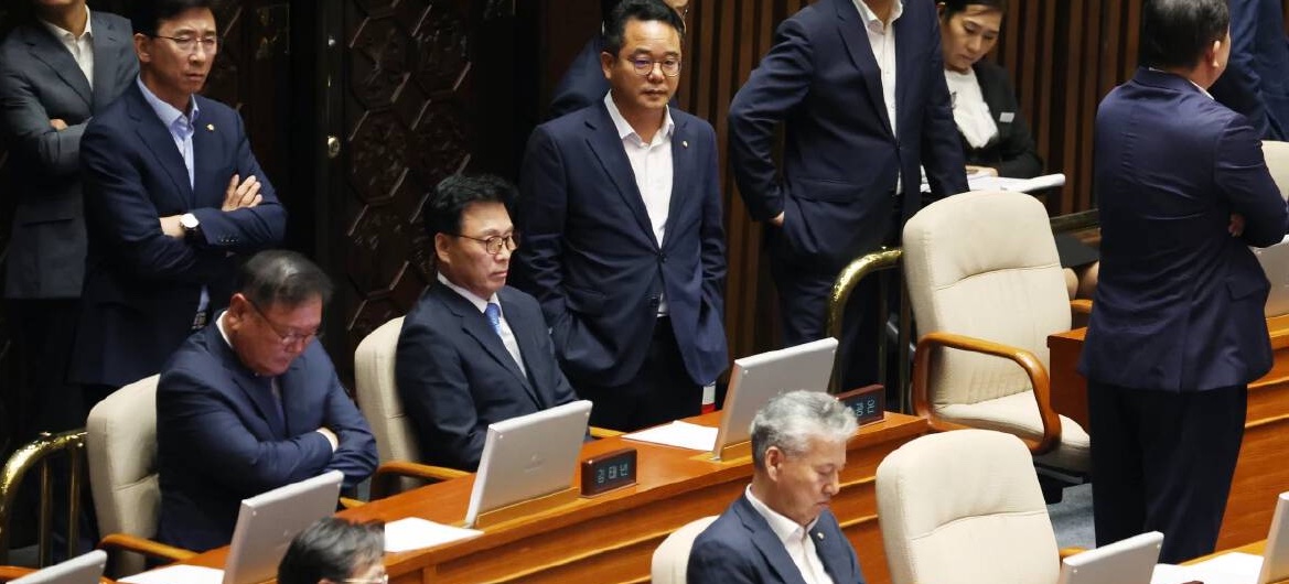South Korean Parliament Calls for Prime Minister’s Dismissal