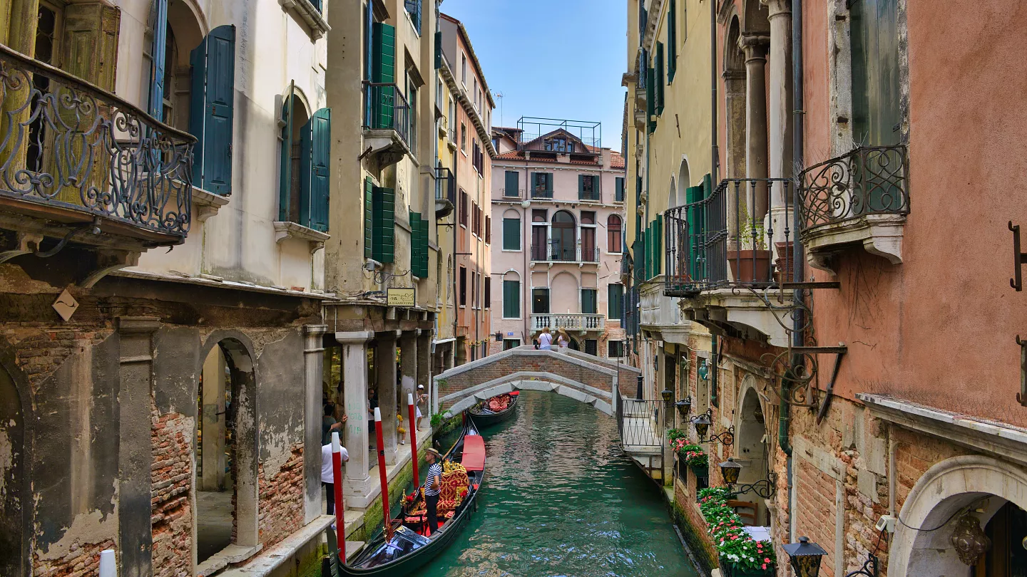 Venice Introduces Tourist Booking System, Will Charge Admission Fees on Certain Days