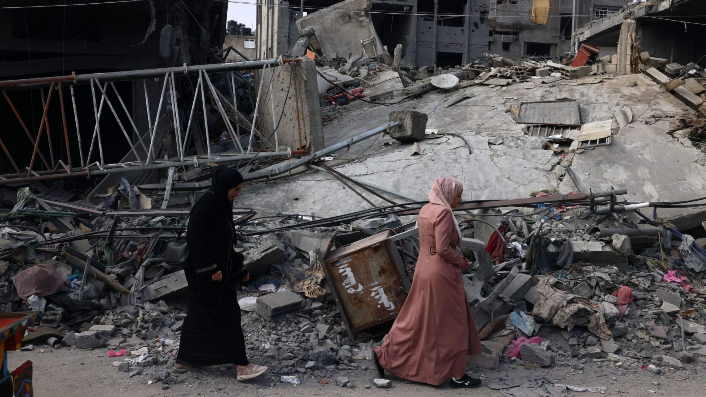 Total Communications Blackout Hits Gaza Amid Conflict