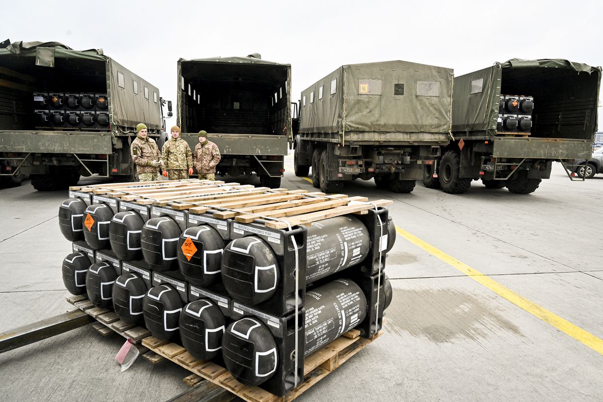 Poll Reveals Mixed Sentiments on US Funding to Ukraine Amid War