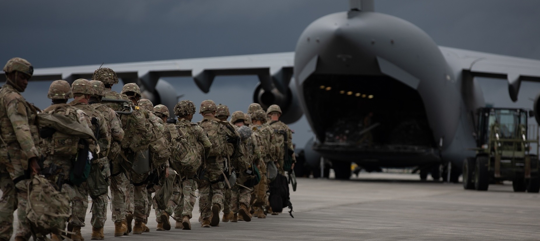 Pentagon Boosts Middle East Presence Amid Growing Attacks