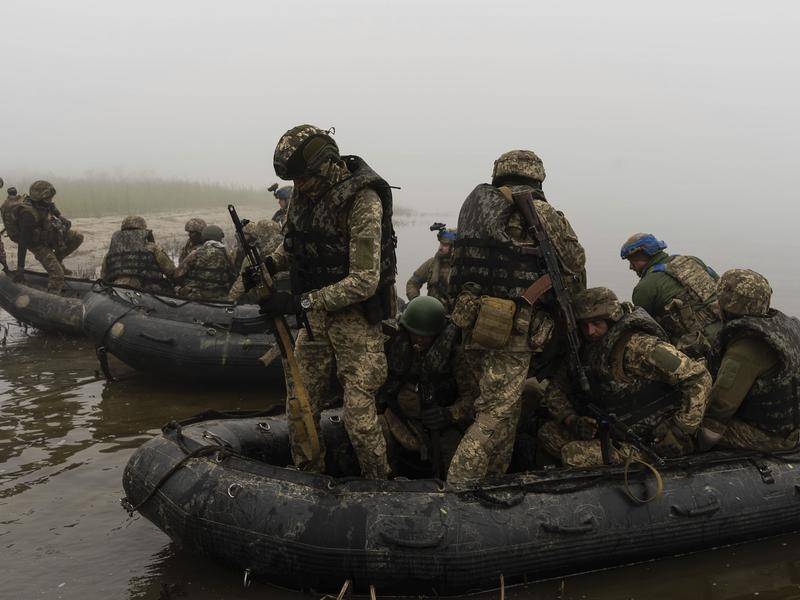 GRAPHIC: Intense Fighting in Eastern Ukraine Amid Russian Offensive