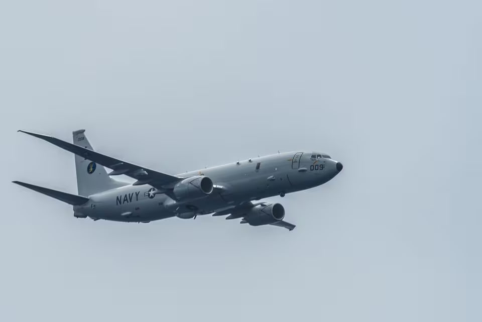 US Navy Patrol Over Taiwan Strait Draws Response from China’s Military