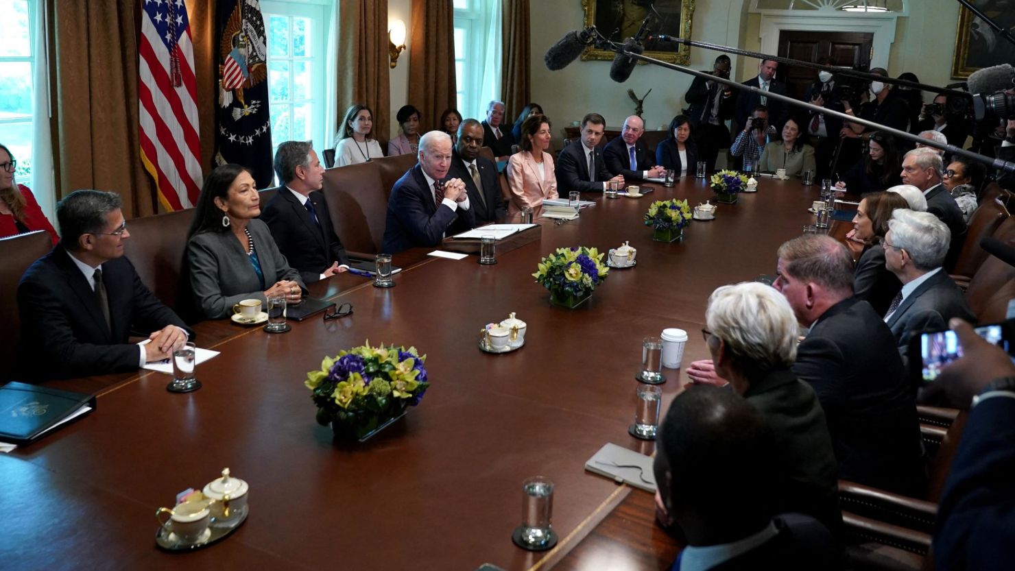 White House Implements New Notification Protocols for Cabinet