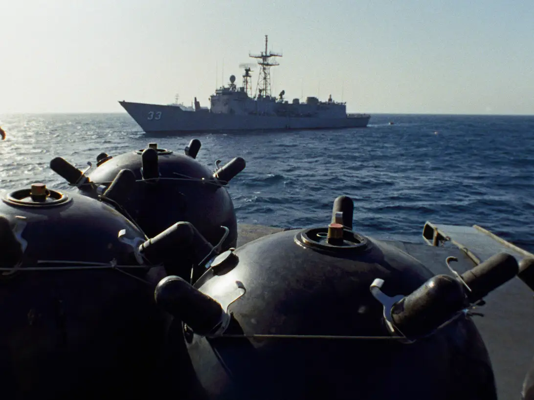 Navy Seeks to Install New Mine Training Areas Off Hawaii & Southern California