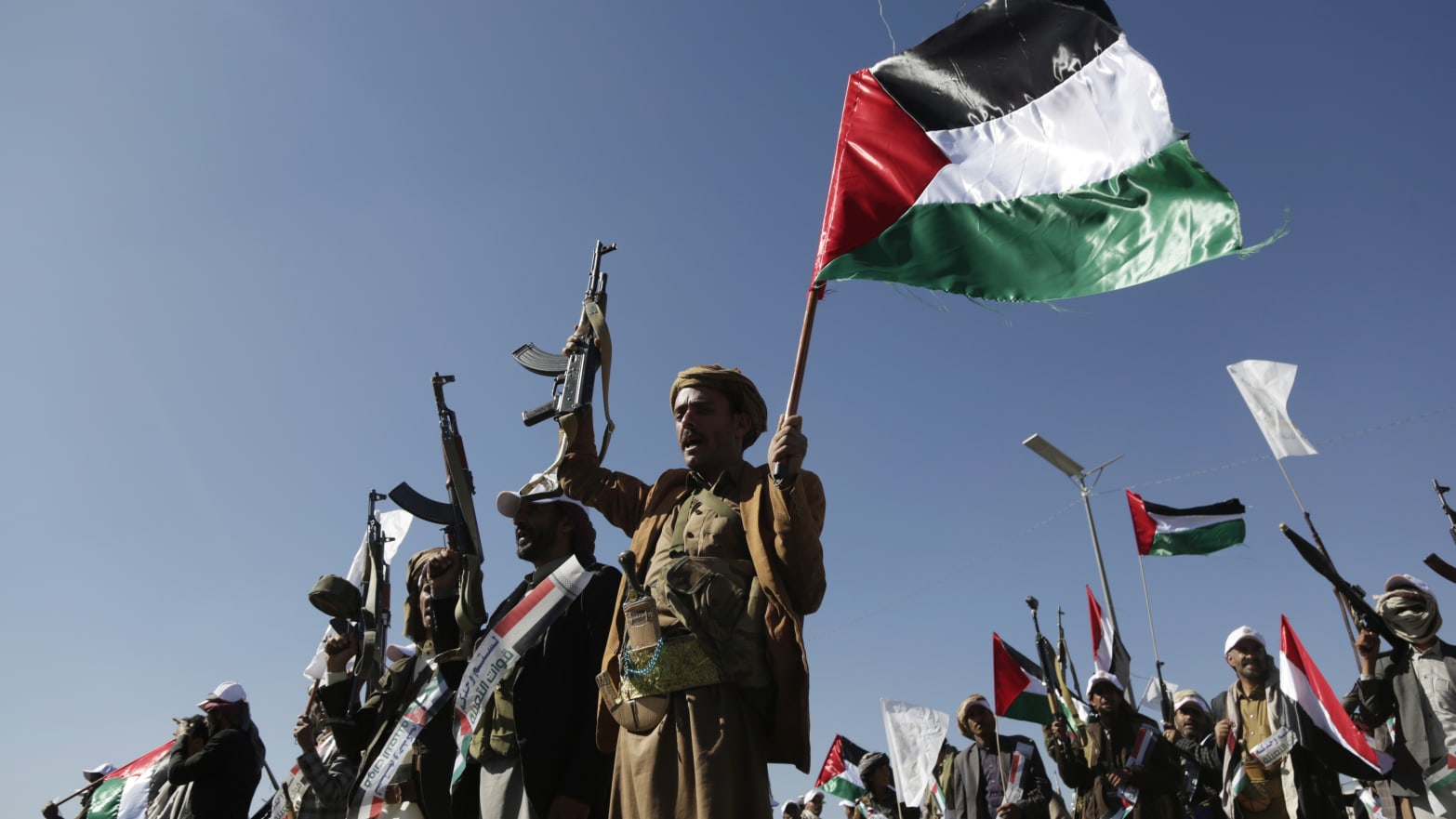 US and UK Strikes in Yemen Prompt Vow of Retaliation from Houthi Rebels