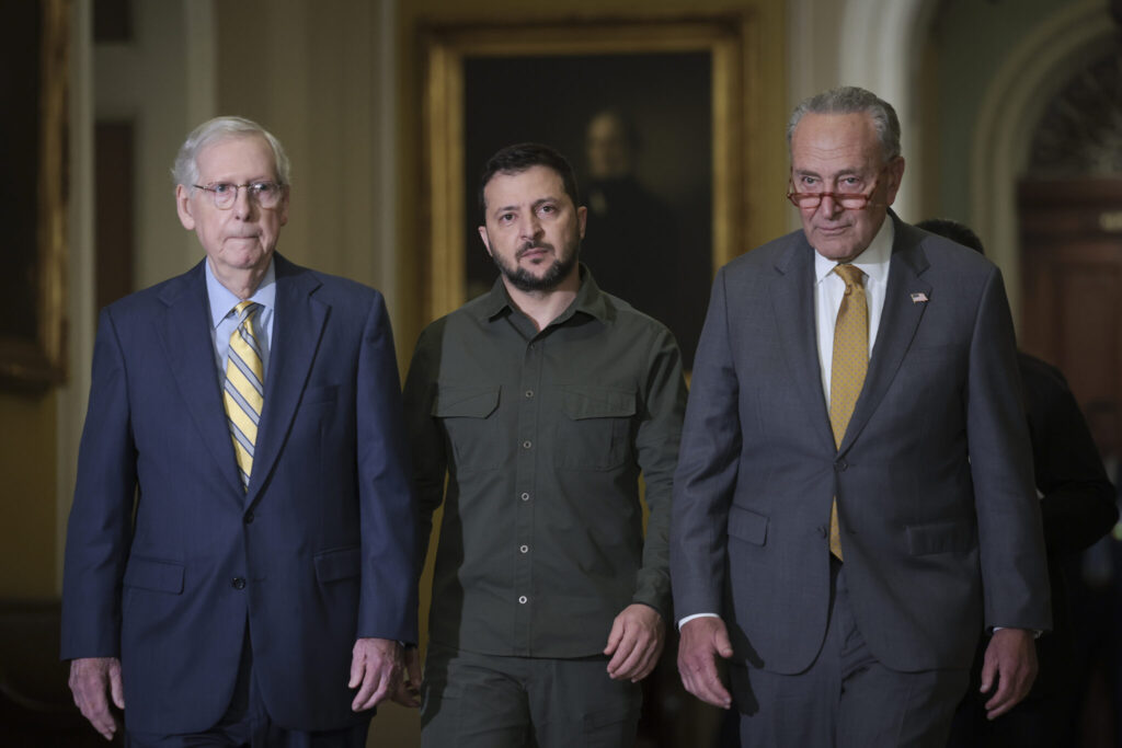 Biden to Meet With Top Congressional Leaders Regarding Ukraine Aid Funding