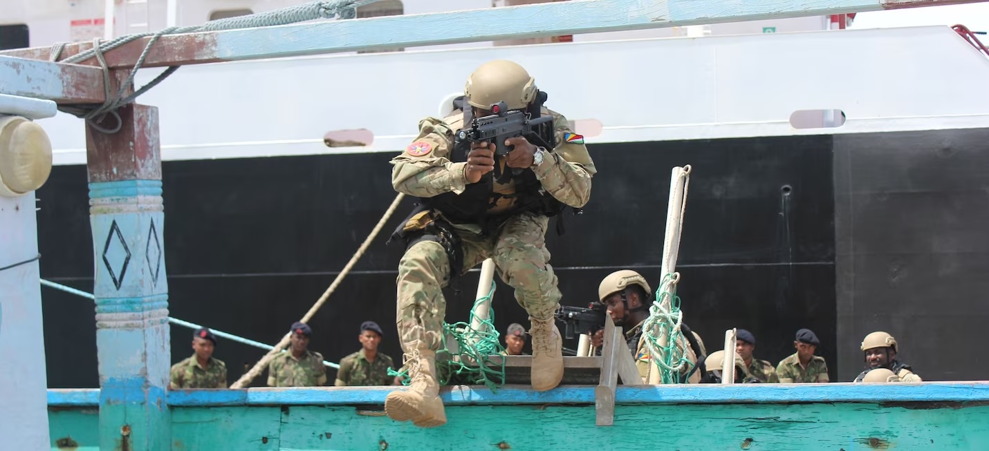 Special Forces Eliminate Somali Pirates After Hijacks of Sri Lankan and Iranian Vessels