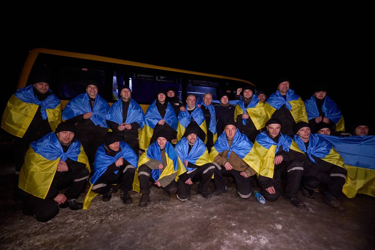 Prisoner Swap Returns 100 Ukrainians & 100 Russians from Captivity