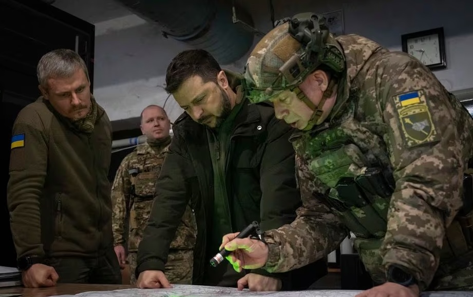 Ukraine Announces Military Leadership Change in Military