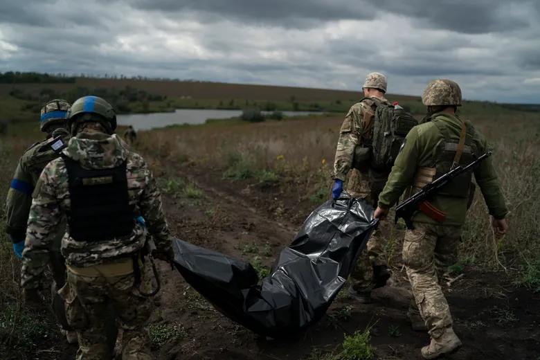 US Officials Claim Russia Has Suffered 300,000 Military Casualties, Mixed Reporting for Ukrainian Casualties