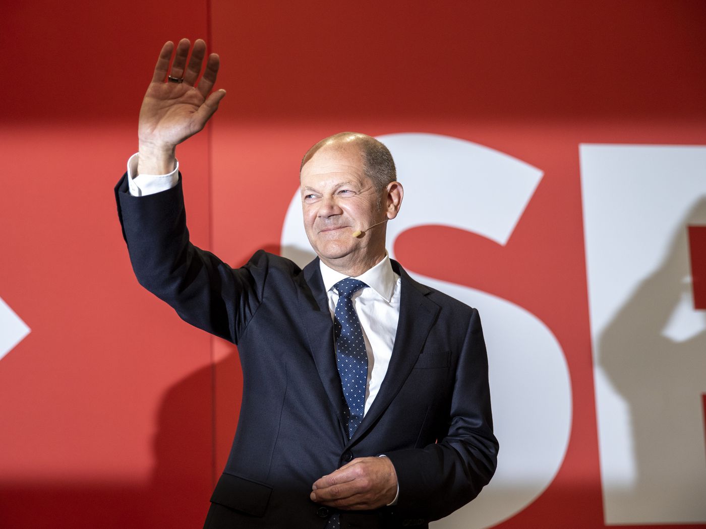 German Chancellor Olaf Scholz Denounces Iranian Airstrikes on Israel