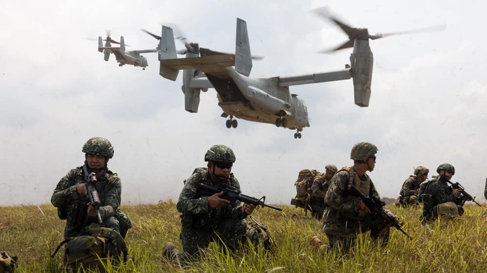 US & Philippines Conduct Largest Military Drills Near South China Sea