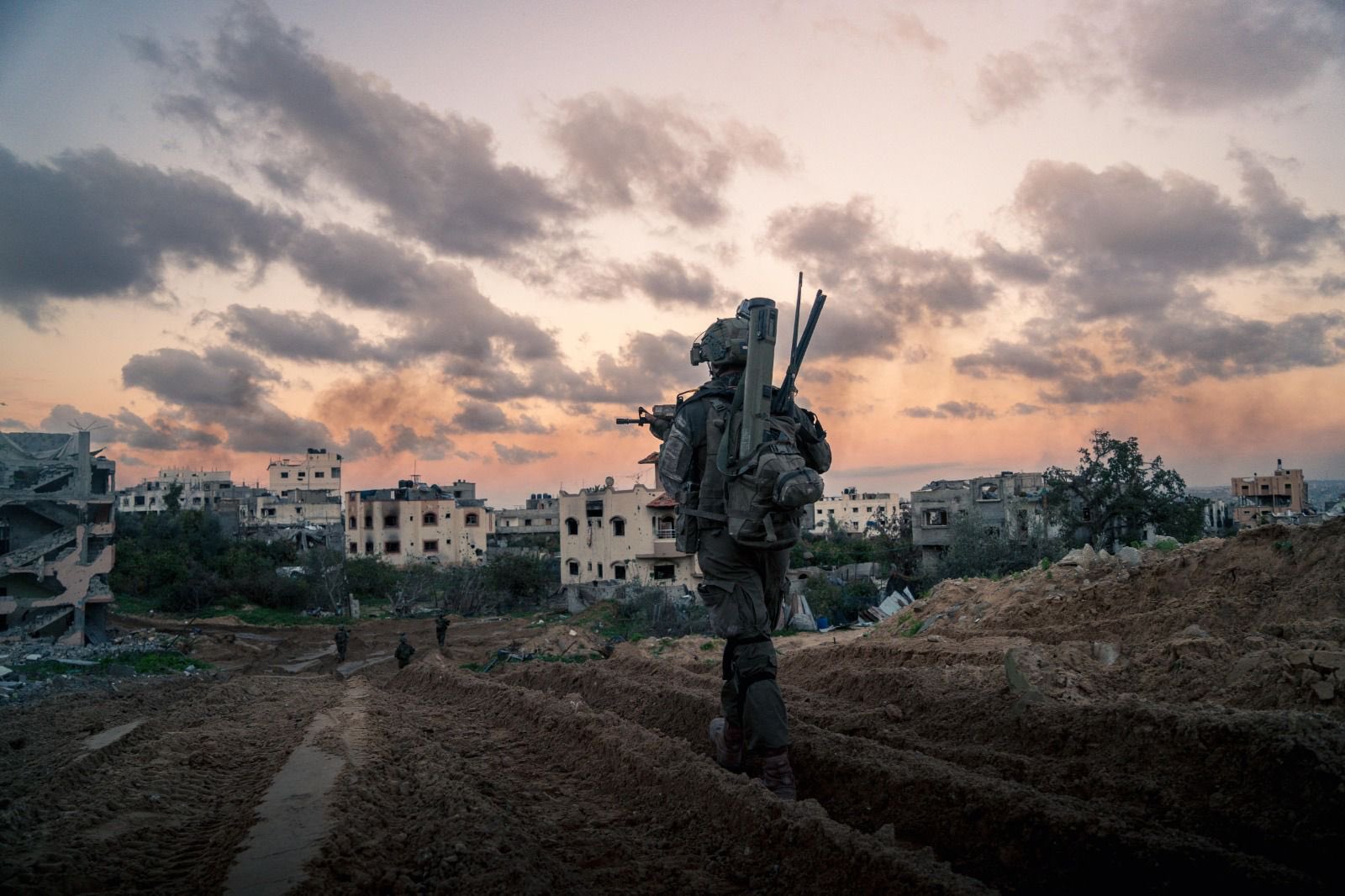 Israel Heightens Military Alert Amid Rising Tensions with Iran