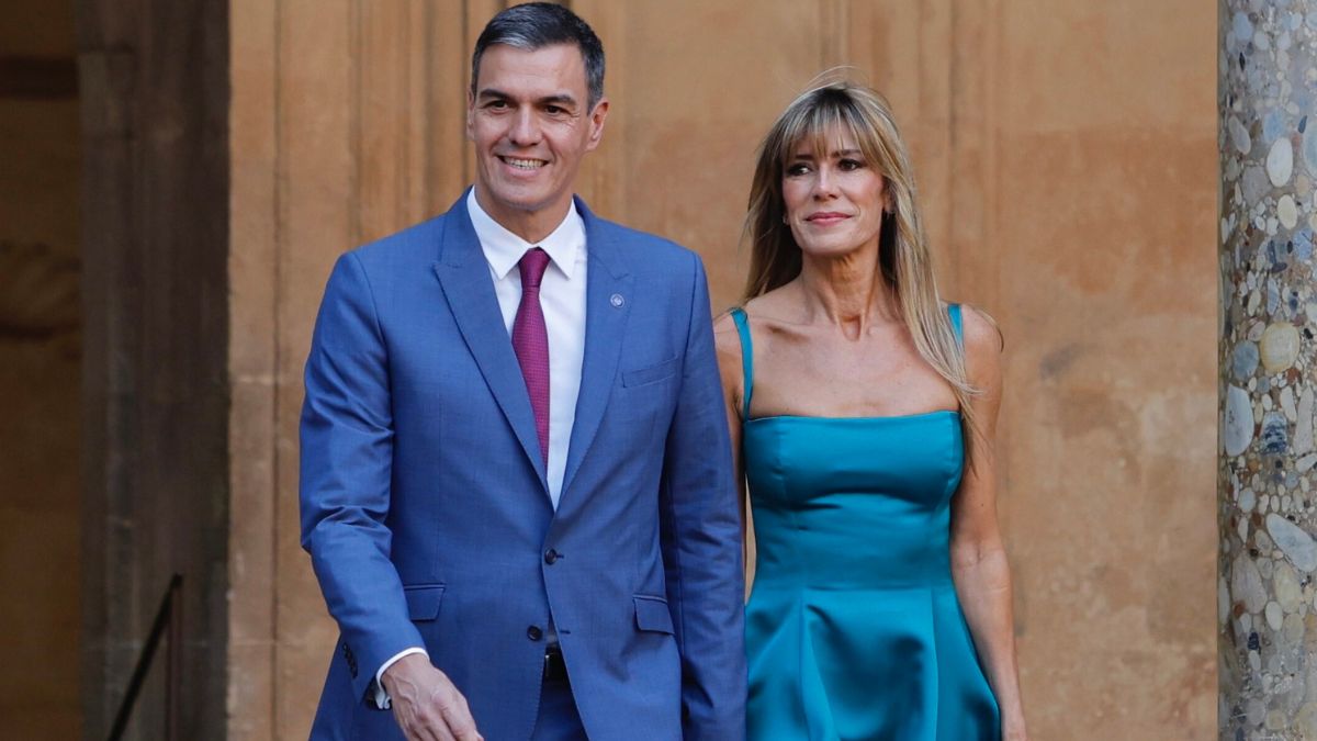 Spanish Prime Minister Announces “Pause” in Duties Amid Wife’s Corruption Probe