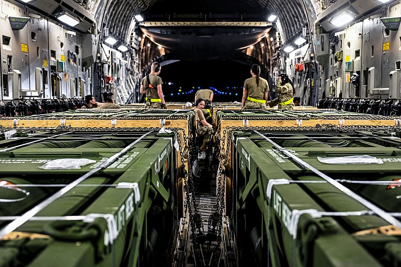 US Redirects Sales of Air Defense Missiles to Ukraine Amid Ongoing War