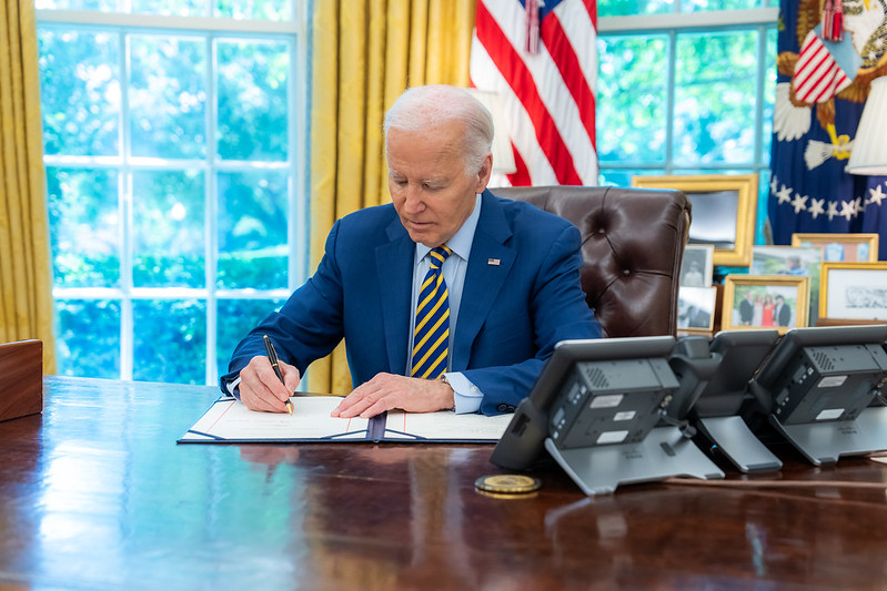 Medicare to Reduce Costs on 64 Prescription Drugs