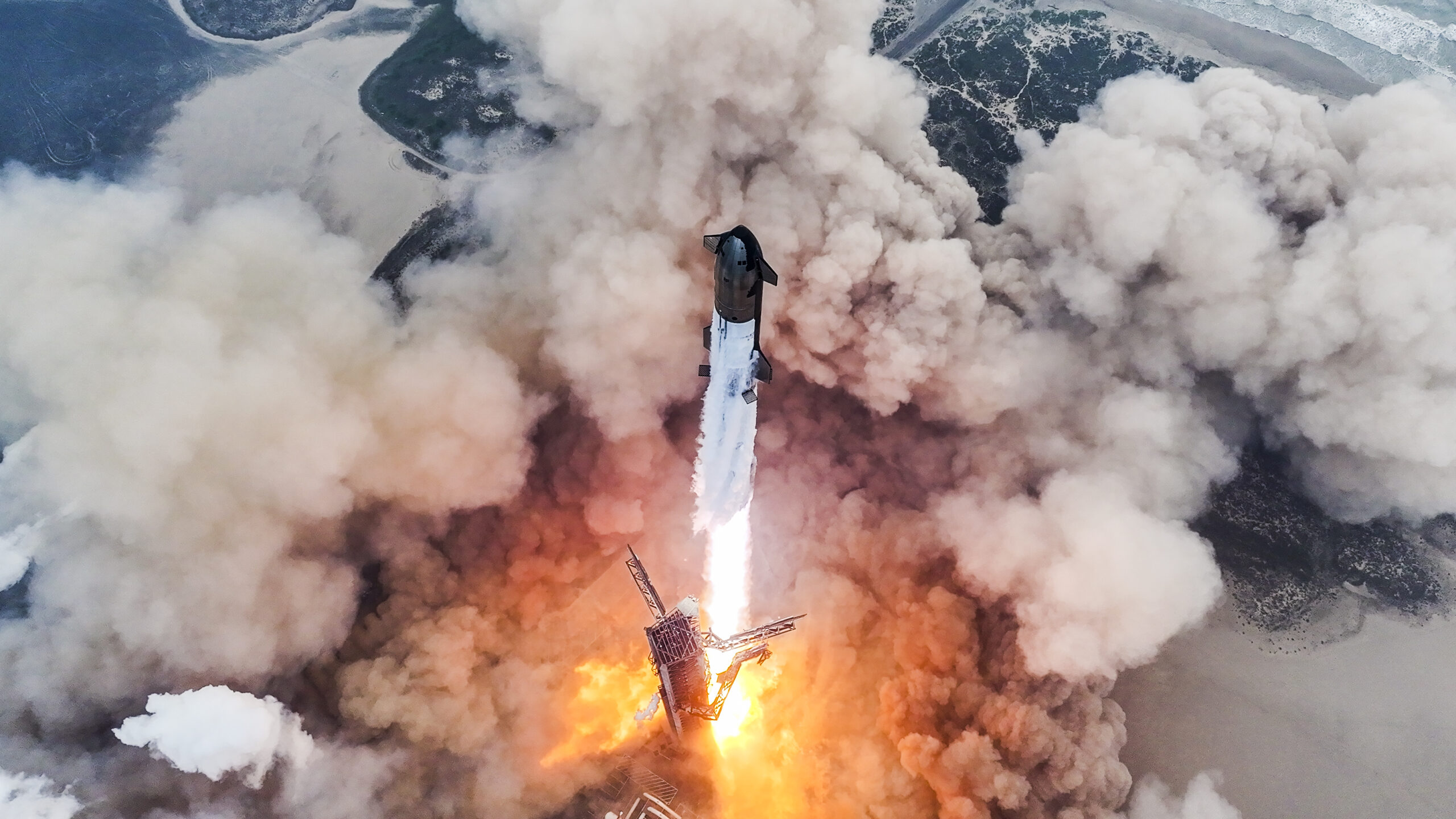 SpaceX Starship Completes Successful Test Flight