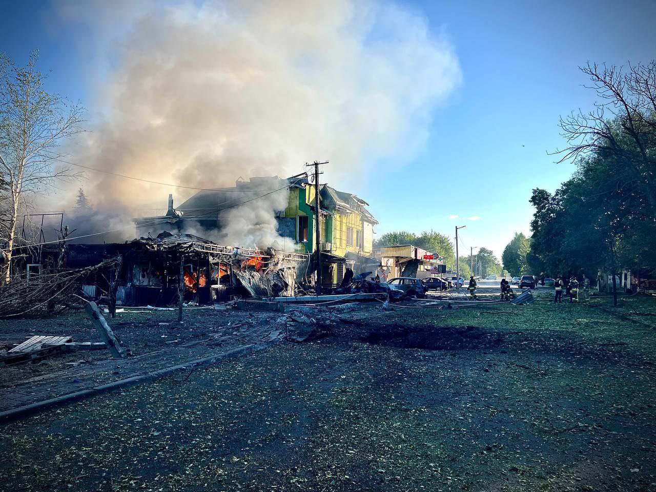 Russian Strikes Kill 12+ Civilians in Ukraine