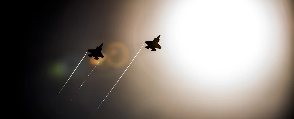 Media Outlets in Yemen Claim US & UK Conducted Airstrikes Targeting Houthi Rebels