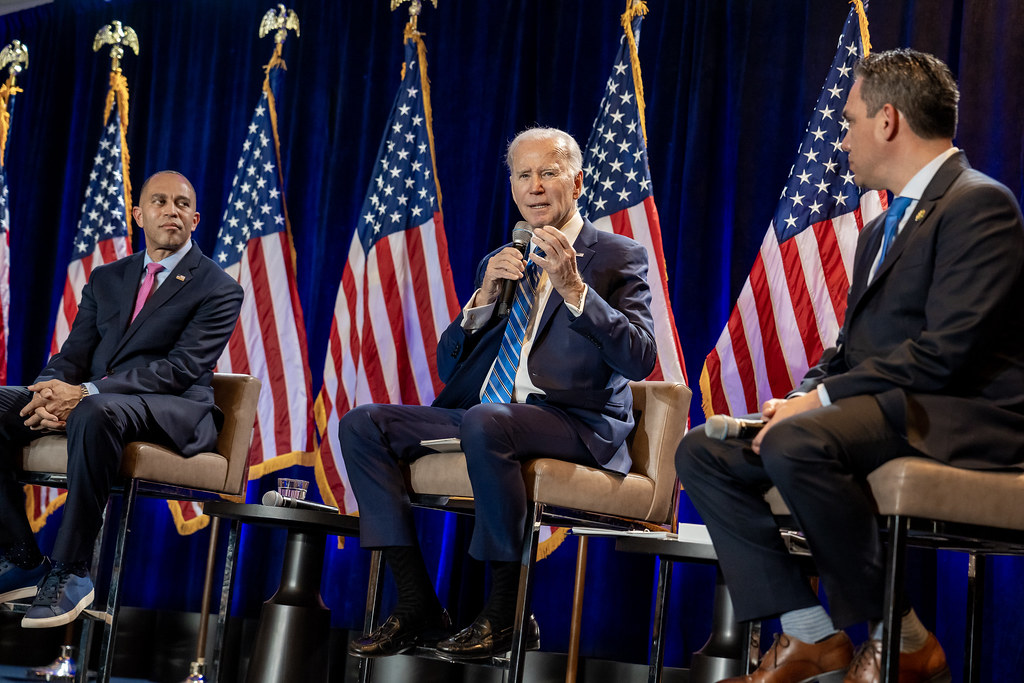 House Democratic Leader Meets President Biden Amid Reelection Concerns