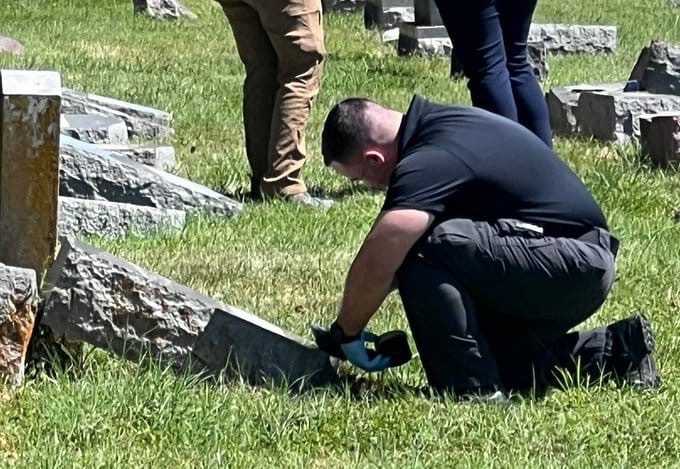 FBI Launches Investigation Into Vandalism of 176 Gravestones at Jewish Cemeteries in Ohio