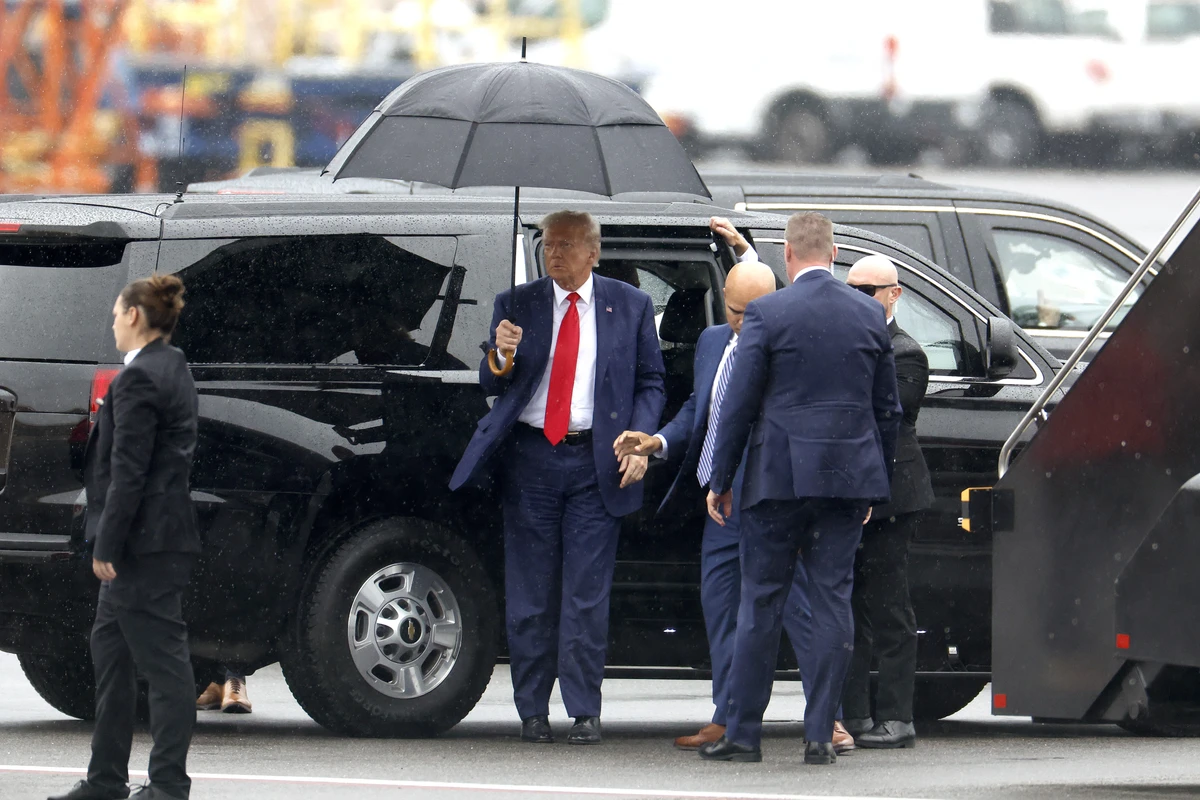 Judge Overseeing Trump Criminal Case Postpones Sentencing, Considers Dismissing Case