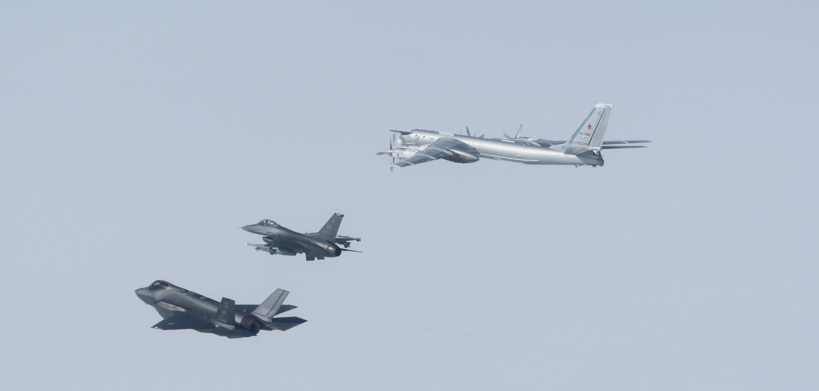 Top US Defense Official Downplays Russia-China ‘Joint Patrol’ Near Alaska