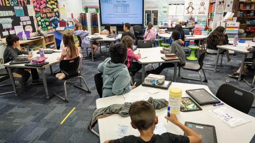 School Districts Oppose Oklahoma Law Mandating Bible & Ten Commandments in Public School Curriculum
