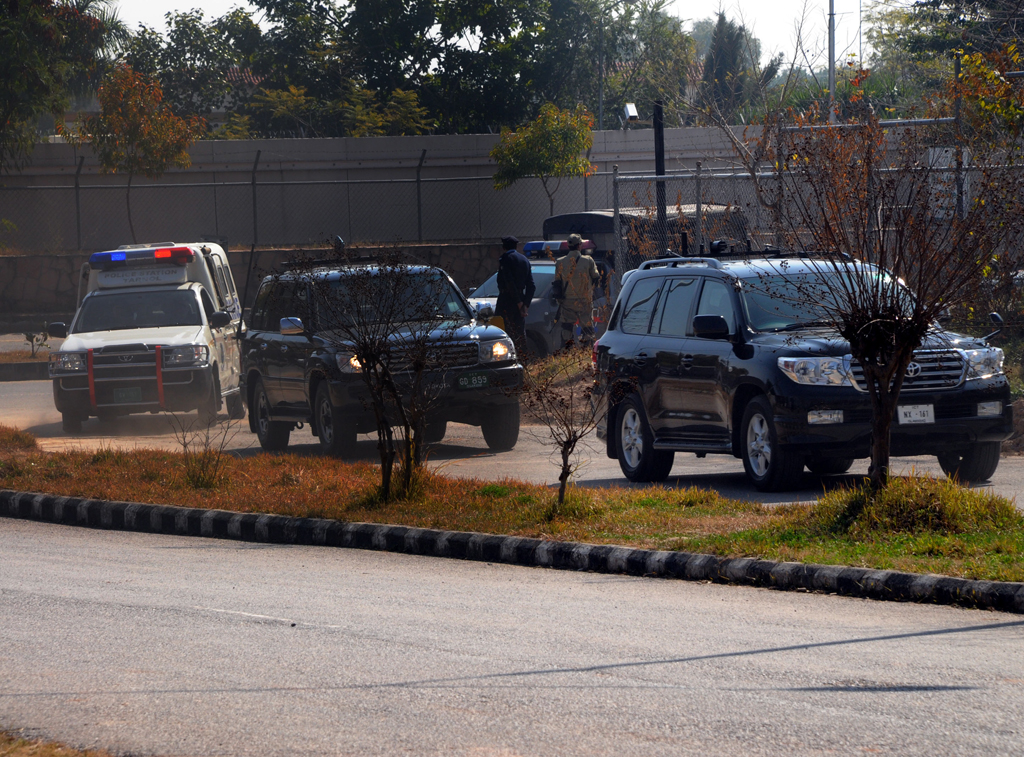 Pakistan Motorcade Transporting Judges Ambushed, 2 Officers Dead