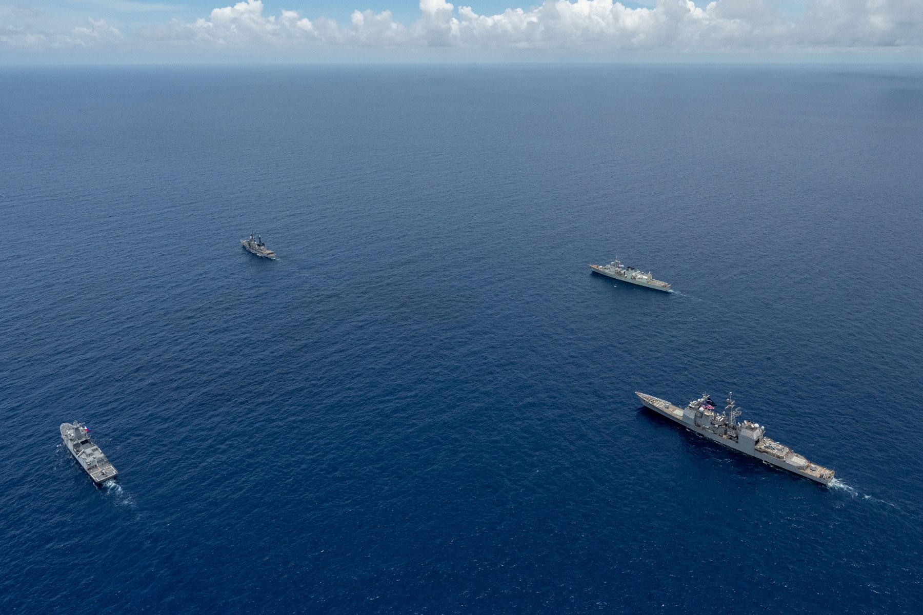 US, Australia, Canada, and Philippines Conduct Joint Military Drills in South China Sea; China Holds Simultaneous Exercises