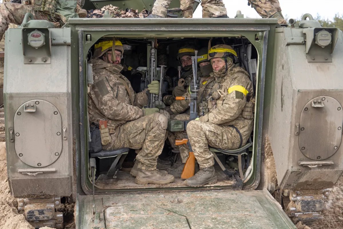 EU Defense Ministers Call on Unnamed Western Allies to Fulfill Weapon Pledges to Ukraine