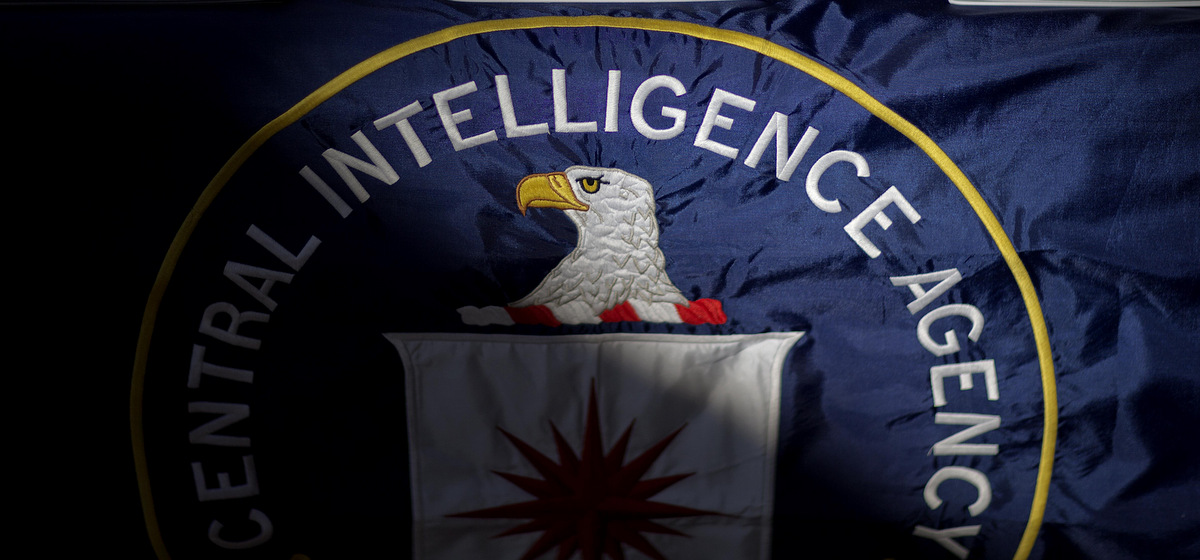 Qatar’s Intelligence Chief Presented with Award by CIA Director
