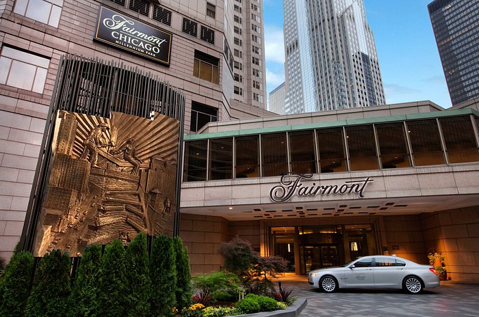 Chicago Police and FBI Investigate Maggots Found in DNC Breakfast Buffet