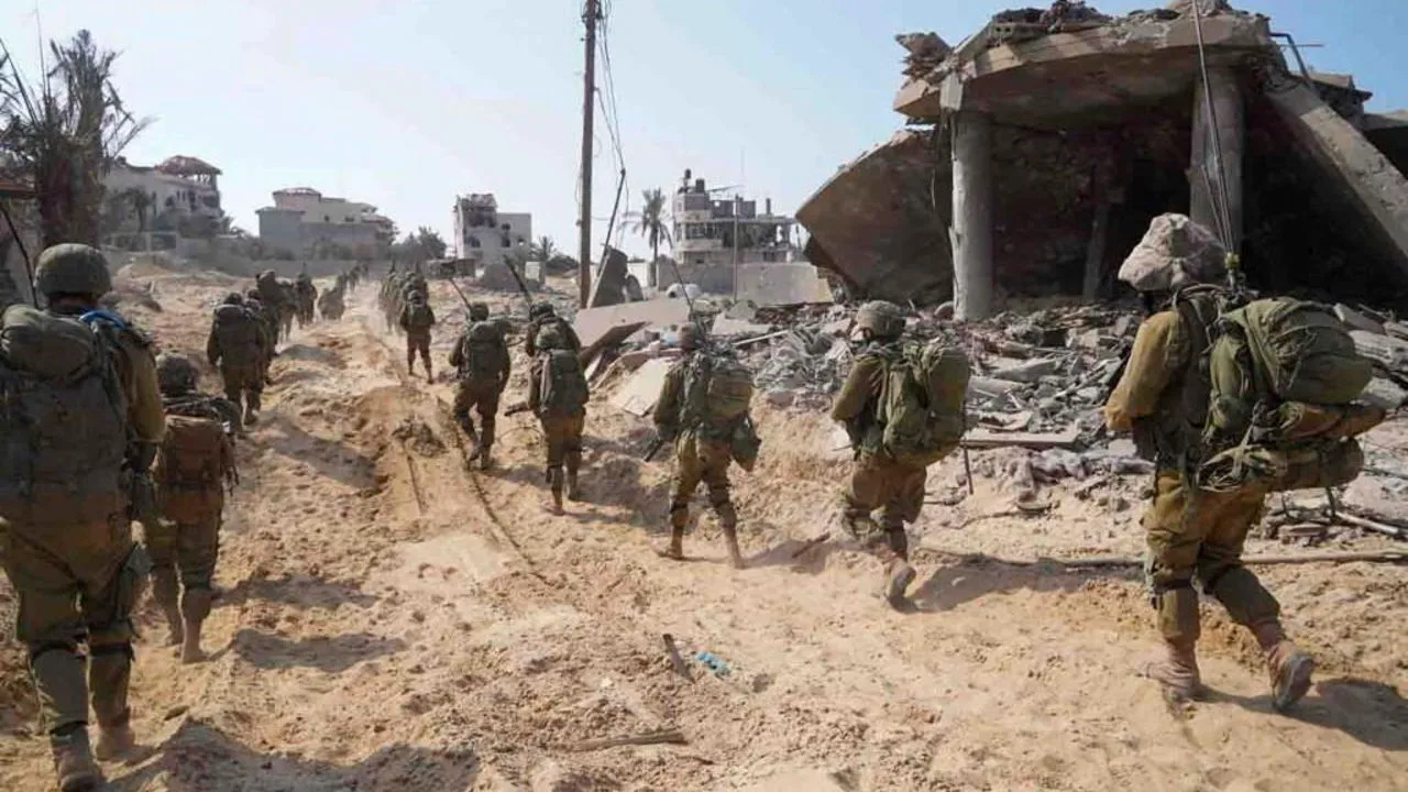Former CIA Director & Secretary of State Criticizes US for Ceasefire Push Between Hamas and Israel, Urges Israel to ‘Finish the Job’