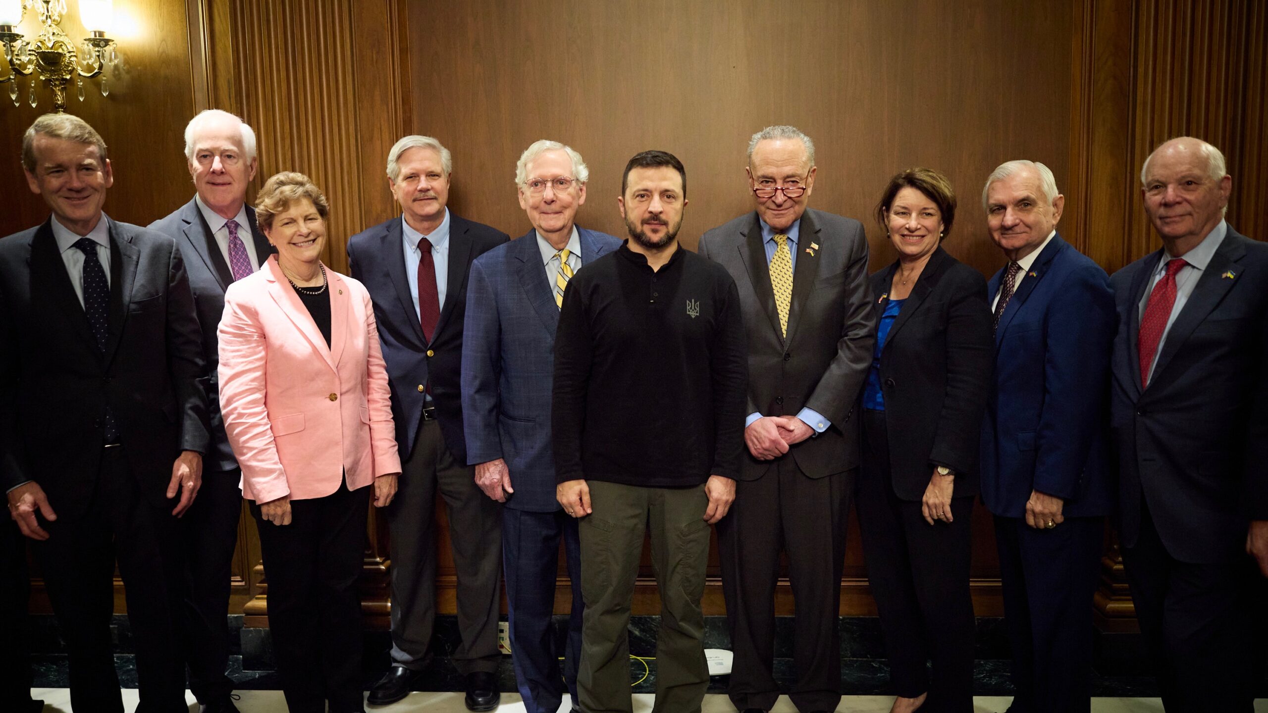 Zelensky Meets with US Lawmakers, Calls for Faster Delivery of Weapons & Permission to Strike Deep into Russia